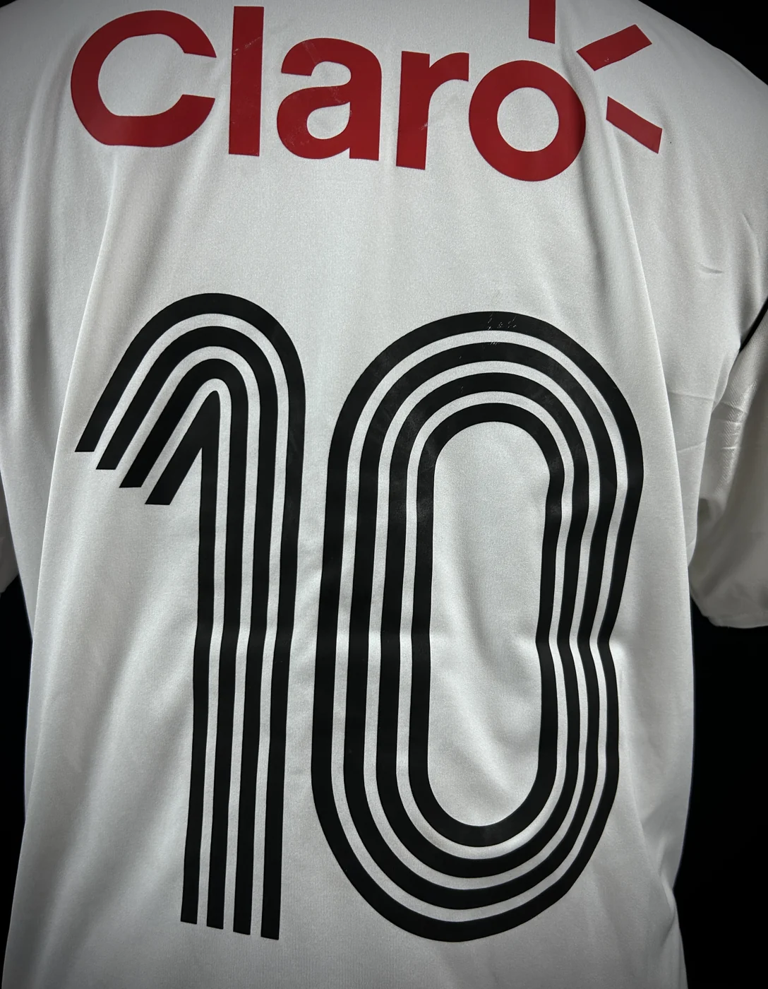 Number ten print for Lionel Messi No.10 Game-Worn Shirt — Messi & Friends, 2011